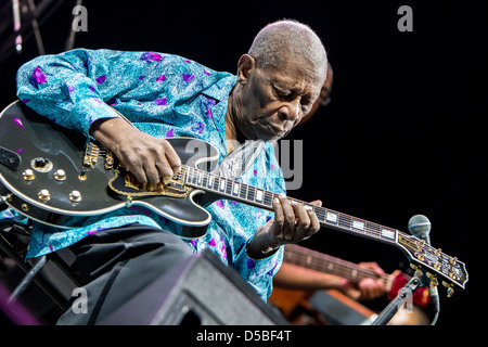 JLY 12, 2012 - die Legende des Blues, die B.B.King bei Ippodromo del Galoppo, Mailand, Italien führt Stockfoto