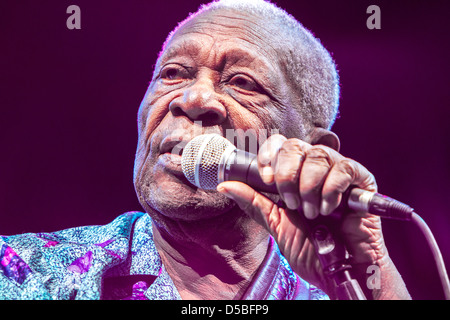 JLY 12, 2012 - die Legende des Blues, die B.B.King bei Ippodromo del Galoppo, Mailand, Italien führt Stockfoto