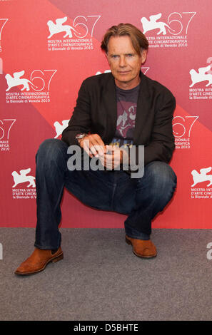 Schauspieler Bruce Greenwood besucht die Photocall "Meek Cutoff" während der 67. Internationalen Filmfestspiele Venedig im Palazzo del Cinema in Venedig, Italien, 5. September 2010. Foto: Hubert Boesl Stockfoto