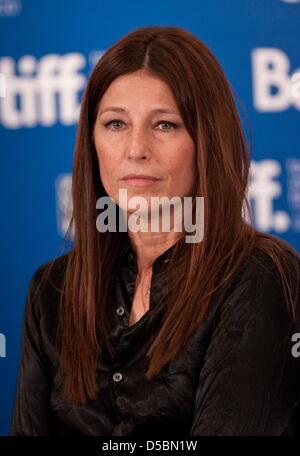 Schauspielerin Catherine Keener besucht die Pressekonferenz des "Vertrauens" bei dem Toronto International Film Festival 2010 im Hotel Hyatt Regency in Toronto, Kanada, 11. September 2010. Foto: Hubert Boesl Stockfoto