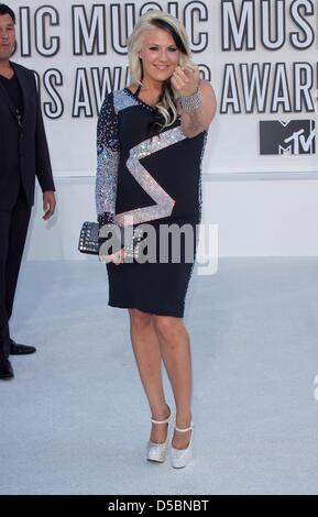 Natalie Horler, Lead-Sänger von "Cascada", besucht der 2010 MTV Video Music Awards im Nokia Theatre in Los Angeles, USA, 12. September 2010. Foto: Hubert Boesl Stockfoto