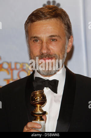 Österreichische Schauspieler Christoph Waltz, Gewinner des beste Leistung durch einen Schauspieler In eine Nebenrolle in einem Kinofilm für "Inglourious Basterds" im Presseraum auf der 67. Golden Globe Awards in Los Angeles, USA, 17. Januar 2010. Die Golden Globes Ehre Exzellenz in Kino und Fernsehen. Foto: Hubert Boesl Stockfoto