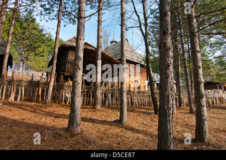 Ethno-Dorf Sirogojno in Zlatibor Umgebung, Serbien. Stockfoto