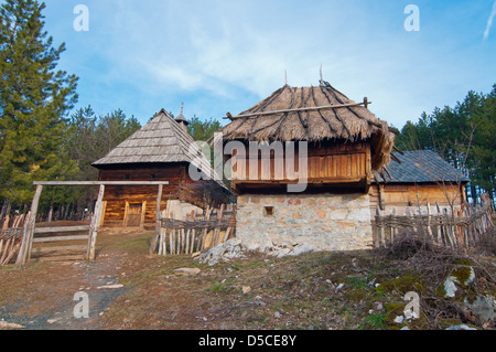 Ethno-Dorf Sirogojno in Zlatibor Umgebung, Serbien. Stockfoto