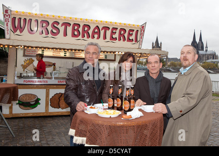 Klaus J.Behrendt, Simone Thomalla, Martin Wuttke, Dietmar Baer, bei einem Fototermin für "Tatort: Ihr Kinderlein rückt" an Stockfoto