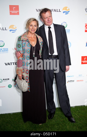 Marita Marschall und Gast beim Clean Tech Media Award im Curio-Haus. Hamburg, Deutschland - 16.09.2011 Stockfoto