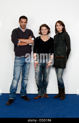 Tobias Oertel, Direktor Franziska Meletzky und Anja Kling bei einem Fototermin der Film "Es ist Noch Nicht Vorbei" an Das Stockfoto