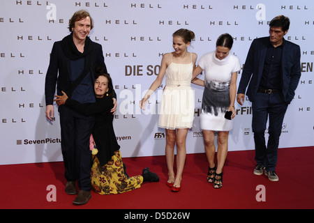 Lars Eidinger, Angela Winkler Hannah Herzsprung, Lisa Vicari, Stipe Erceg bei der Premiere von "Hell" im Kino in der Stockfoto