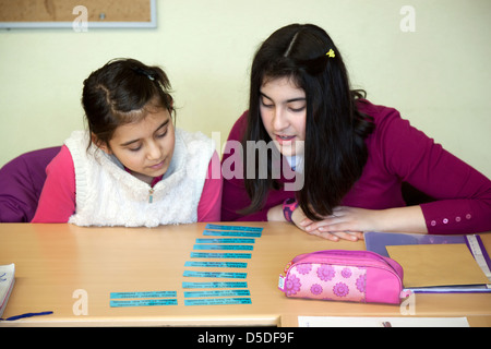 Duisburg, Deutschland, alevitischen Religionsunterricht an der Gesamtschule Lise Meitner Stockfoto