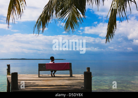 Dock in Tobacco Caye, Belize Stockfoto