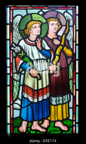 Gebeizt Glas Darstellung der Erzengel Gabriel und Jophiel, Castell Coch castle, Tongwynlais, Cardiff, Wales, UK Stockfoto