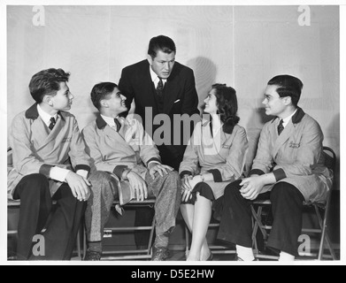 Gene Tunney (1897 – 1978) und Wissenschaft Messe Teilnehmer, 24. September 1940 Stockfoto