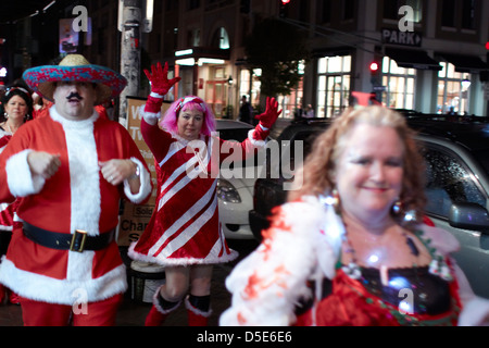 Betrunkener Weihnachtsmann Parade New Orleans Stockfoto