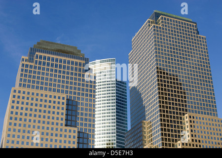 Das World Financial Center Plaza in Brookfield Platz, Bürogebäuden gegen den blauen Himmel und Wolken Stockfoto