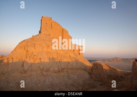 Mittelalterlichen arabischen Festung - Qala'at Ibn Maan (Ibn Maan Schloss, Fakhr al-Din al-Maani Burg), Palmyra, Syrien Stockfoto