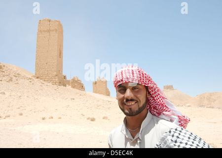 Beduinen in der Nähe von Tower Tal der Gräber Palmyra, Syrien Stockfoto