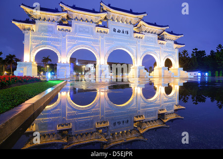 Liberty Square wölbt sich in Taipeh, Taiwan. Stockfoto