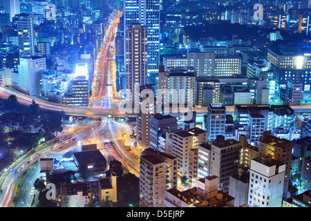 Autobahnen und Stadt in Tokio, Japan Stockfoto