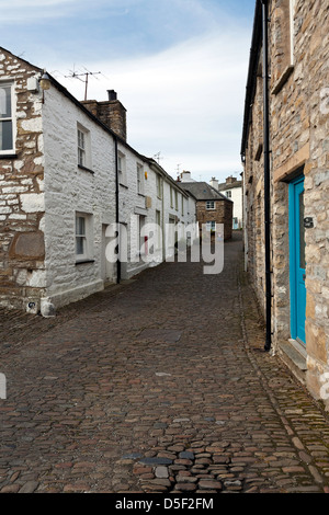 Gepflasterten Gassen und alten Steinhäusern der Dent in Yorkshire Stockfoto