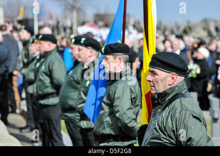 Belfast, Nordirland. 16.02.2013. Irische Republikaner 1916 Ostern steigt durch die Erinnerung an ihre in Milltown Friedhof gefallenen gedenken. Stockfoto