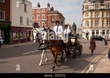 England, Windsor, Berkshire Pferdekutsche für öffentliche Fahrten Stockfoto