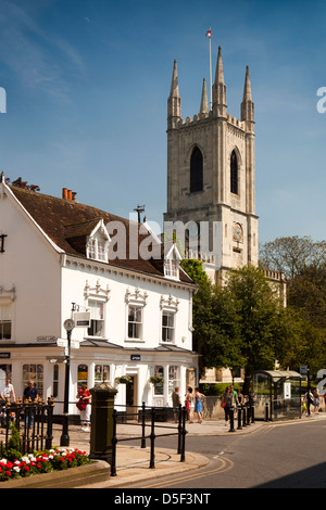 Hohe Straße, Pfarrkirche St. Johannes der Täufer, Windsor, Berkshire, England Stockfoto