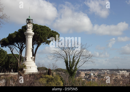 Manfredi Leuchtturm in Rom 1911 erbaut, es war ein Geschenk von italienischen Einwanderer in Argentinien nach Rom Stockfoto