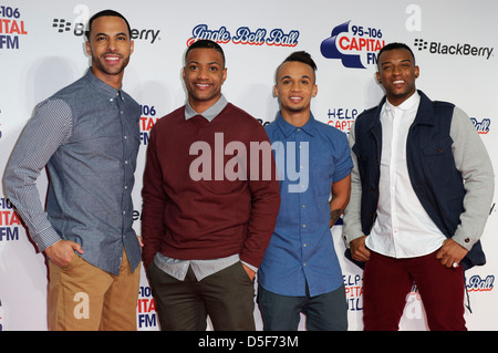 Von links: Marvin Humes, JB, Aston Merrygold und Oritsé Williams von JLS für den Jingle Bell Ball kommen. Stockfoto