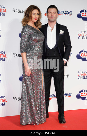 Lisa Snowdon und Dave Berry kommen den Jingle Bell Ball. Stockfoto