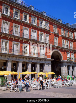 Restaurant im Freien, Plaza Mayor de Madrid, Madrid, Gemeinschaft von Madrid, Spanien Stockfoto