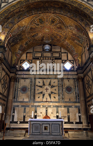 Der Altar des Baptisterium in Florenz. Stockfoto