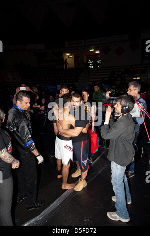 MMA Fighting Championship 2013 Rom, das Spiel zwischen Mohamed Byadi Simo (Global Martial Gladiatoren) und Gabriele Nanosetti. Stockfoto