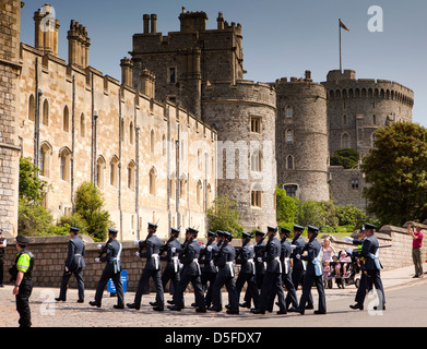 Berkshire, Windsor, Castle Hill, England, Royal Air Force Regiment changing of the guard Stockfoto