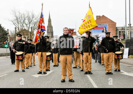 Belfast, Nordirland. 1. April 2013. Eine Band bereitet sich bereits auf der Lehrling jungen von Derry-Parade auf den Weg. Kredit-Stephen Barnes / Alamy Live News Stockfoto