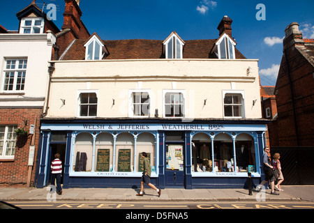 England, Berkshire, Eton High Street, Walsh und Jeffries Outfitters und Wetherill Brüder Schneider shop Stockfoto