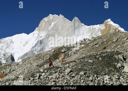 Meru Gipfel im oberen Tal Bhagirathi. Stockfoto