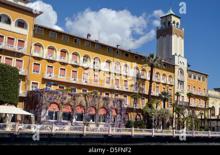 Grand Hotel in der Stadt Gardone Rivieria auf das Ufer des Lago de Garda, Italien. Stockfoto