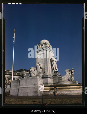 Columbus-Brunnen und Statue vor der Union Station in Washington, D.C. (LOC) Stockfoto