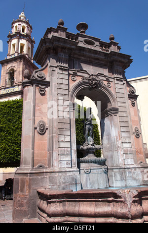 Brunnen von Neptun befindet sich in der spanischen Kolonialzeit Stadt Queretaro, Mexiko Stockfoto