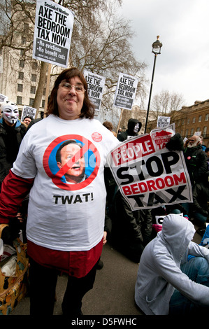 Demonstration im Zentrum von London gegen Kürzungen der Sozialleistungen und die umstrittene Schlafzimmer Steuern (einen Schnitt auf Wohngeld Stockfoto