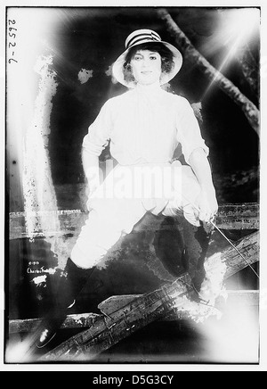 [Billie Burke in "Die Amazonen"] (LOC) Stockfoto