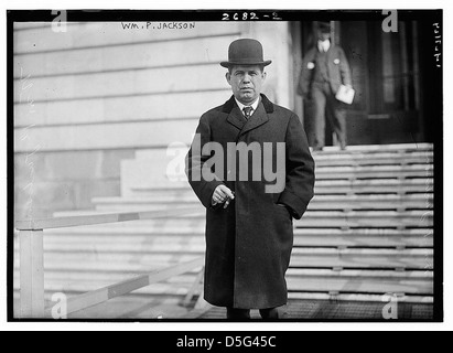Ein Porträt von William Purnell Jackson, einem Senator der Vereinigten Staaten, aufgenommen vom Bain News Service. Dieses Bild aus der Library of Congress unterstreicht seine Rolle in der amerikanischen Politik. Stockfoto