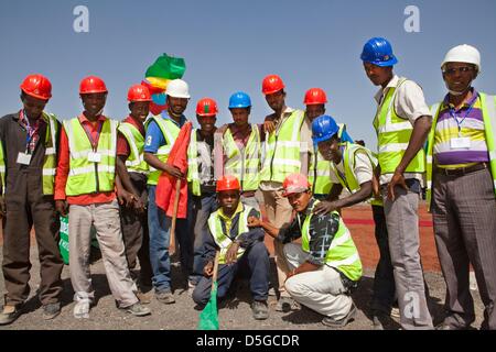 Niederländische Minister Lilanne Ploumen (Entwicklungshilfe) besucht Baustelle des neuen Heinkene Brauerei außerhalb Addid Abbeba. Stockfoto