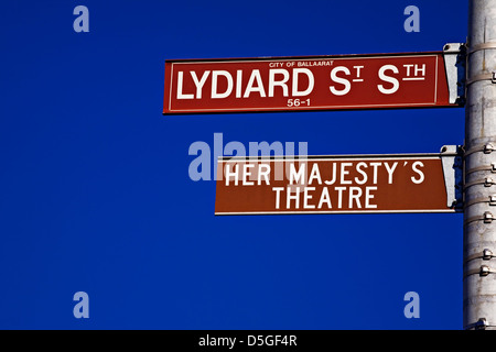 Ballarat, Australien / A Straße Zeichen für Lydiard Street South, Regie, Her Majesty Theatre. Stockfoto