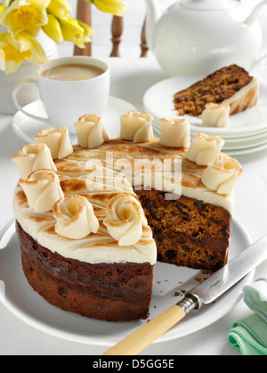 Simnel Kuchen Stockfoto