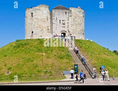 "Clifford es Tower" der ehemaligen halten von York Burg Stadt York Yorkshire England UK GB EU Europas Stockfoto