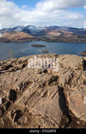 Ansicht Westen von Walla Crag über Derwent Water in Richtung Grisedale Pike, Lake District Cumbria UK. Stockfoto