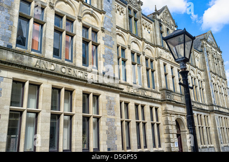 Freie Bibliothek & Cornwall zentralen technischen Schulen, Truro Stockfoto