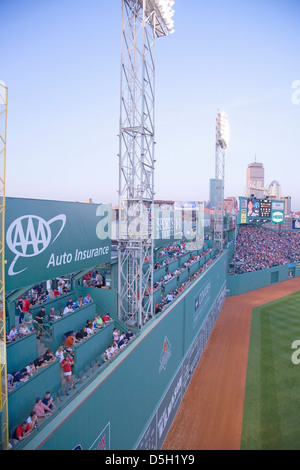 Green Monster Leftfield Wand historischen Fenway Park Boston Rot Sox Boston Ma. USA-20. Mai 2010-Red Sox gegen Minnesota Zwillinge Stockfoto
