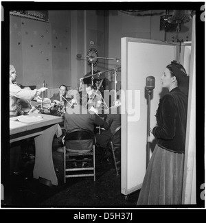 [Porträt von Lena Horne und Lennie Hayton, New York, N.Y., zwischen 1946 und 1948] (LOC) Stockfoto